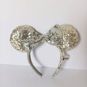 Disney Parks Minnie Mouse Ears Sequin Silver Bow Headband